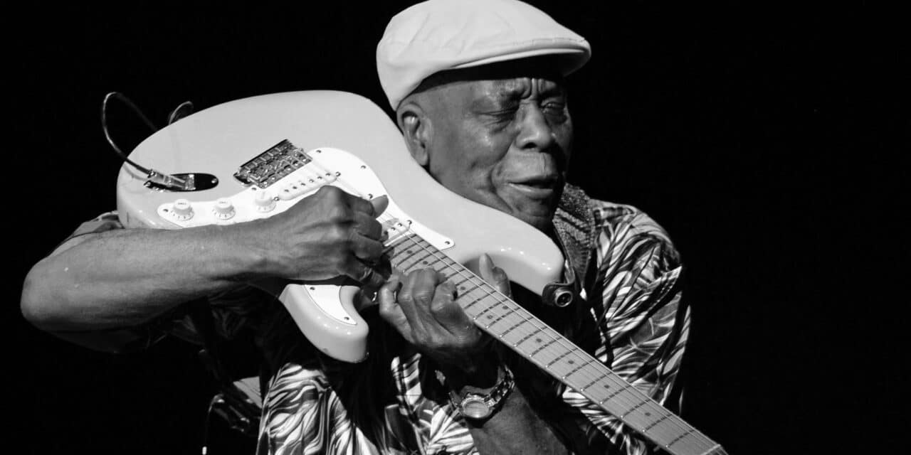 Buddy Guy: 10 canzoni inaspettate e sorprendenti irradiate dalla sua magica Stratocaster