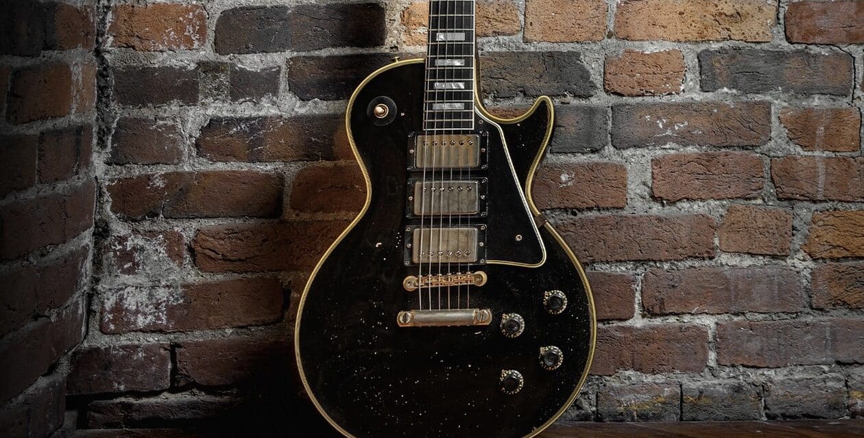 Gibson Eric Clapton 1958 Les Paul Custom Ebony: la replica perfetta di una chitarra che non aspettava nessuno?